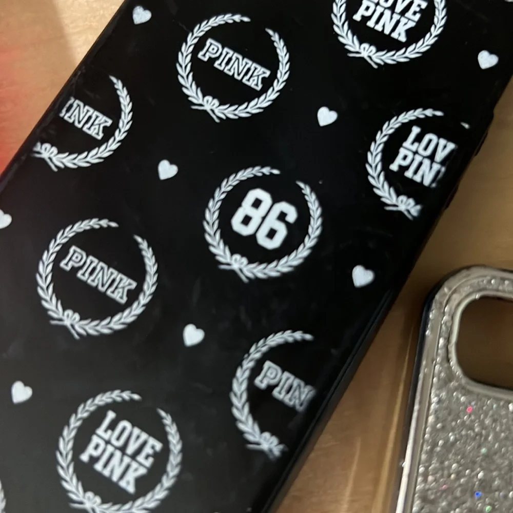 Old Apple Cell Phobe Cases